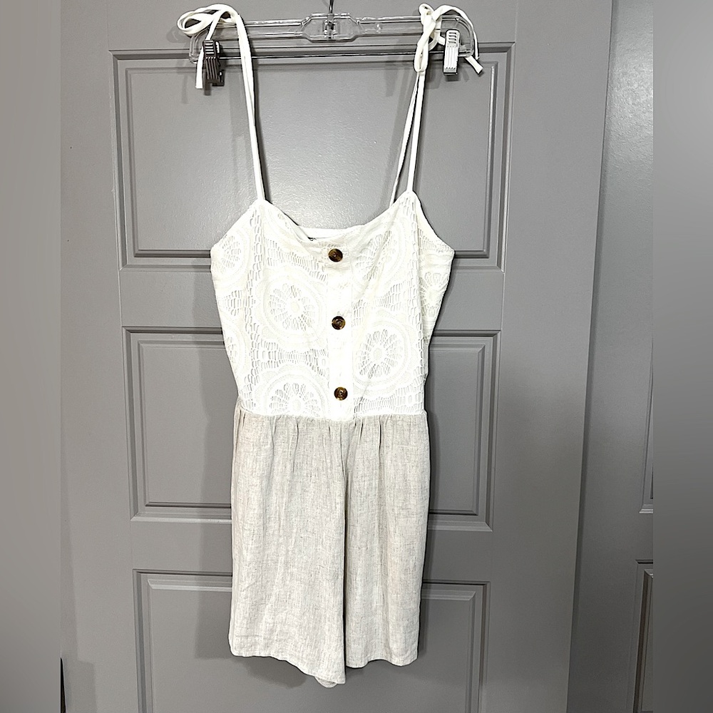 ❌SOLD❌  Speechless Romper Size Medium - NWOT